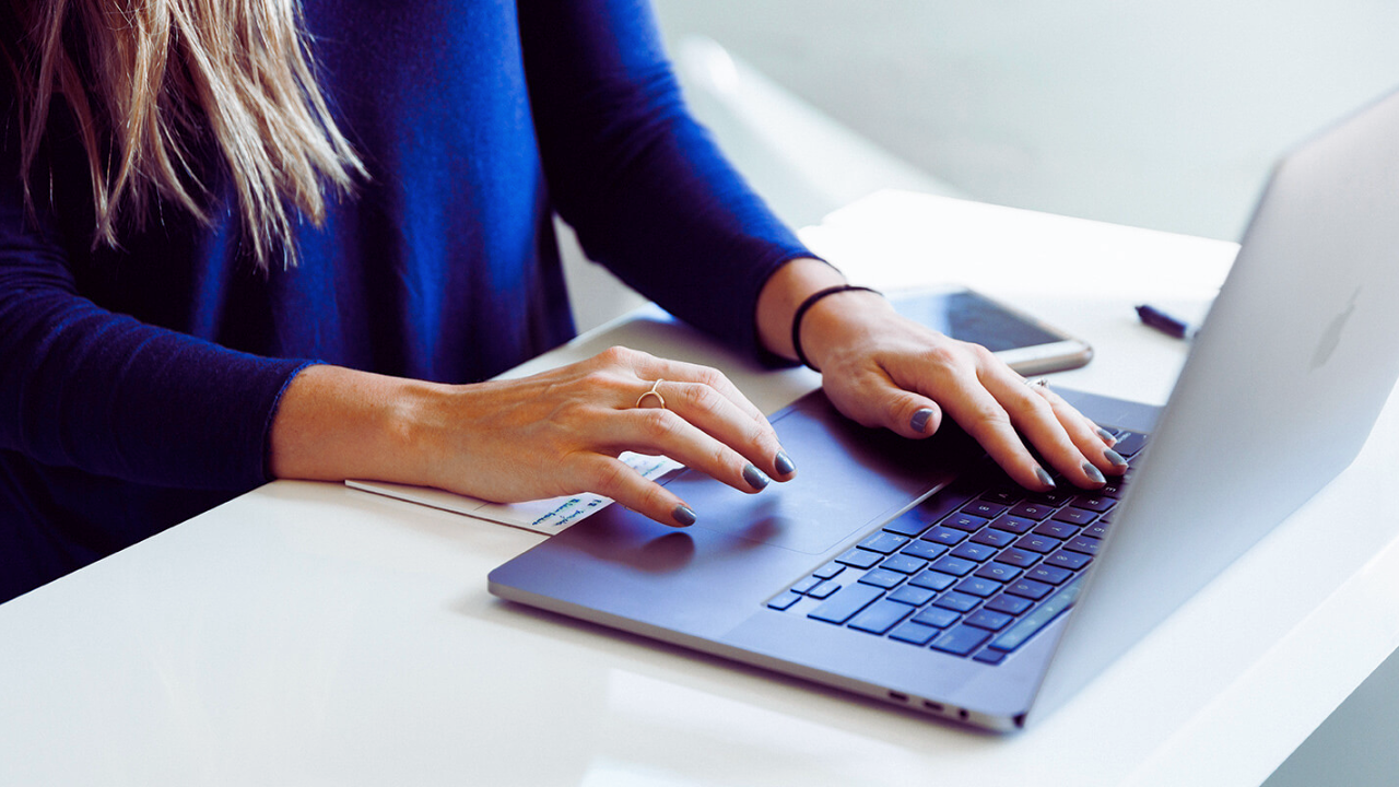Trabaja en línea – Cómo conseguir un empleo de ingreso de datos por Internet
